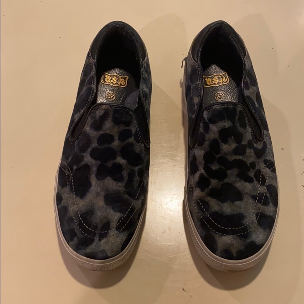 Ash sneakers